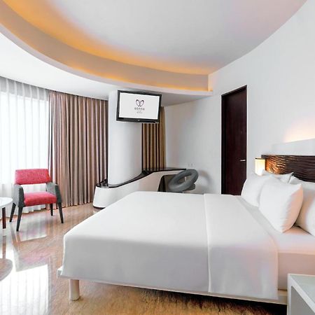 Sensa Hotel Bandung Esterno foto